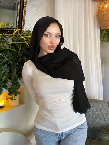 Rabia Türbanlı